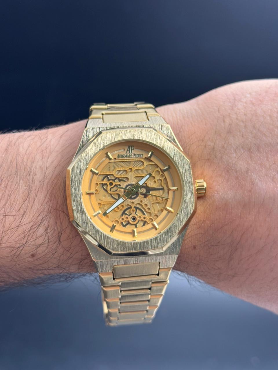 Admrs Oak Metalico Dorado Tablero Dorado