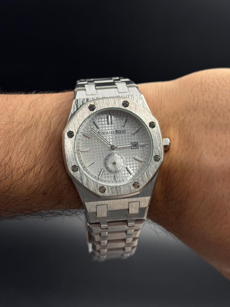 Admrs Royale Metalico Plateado Tablero Plateado