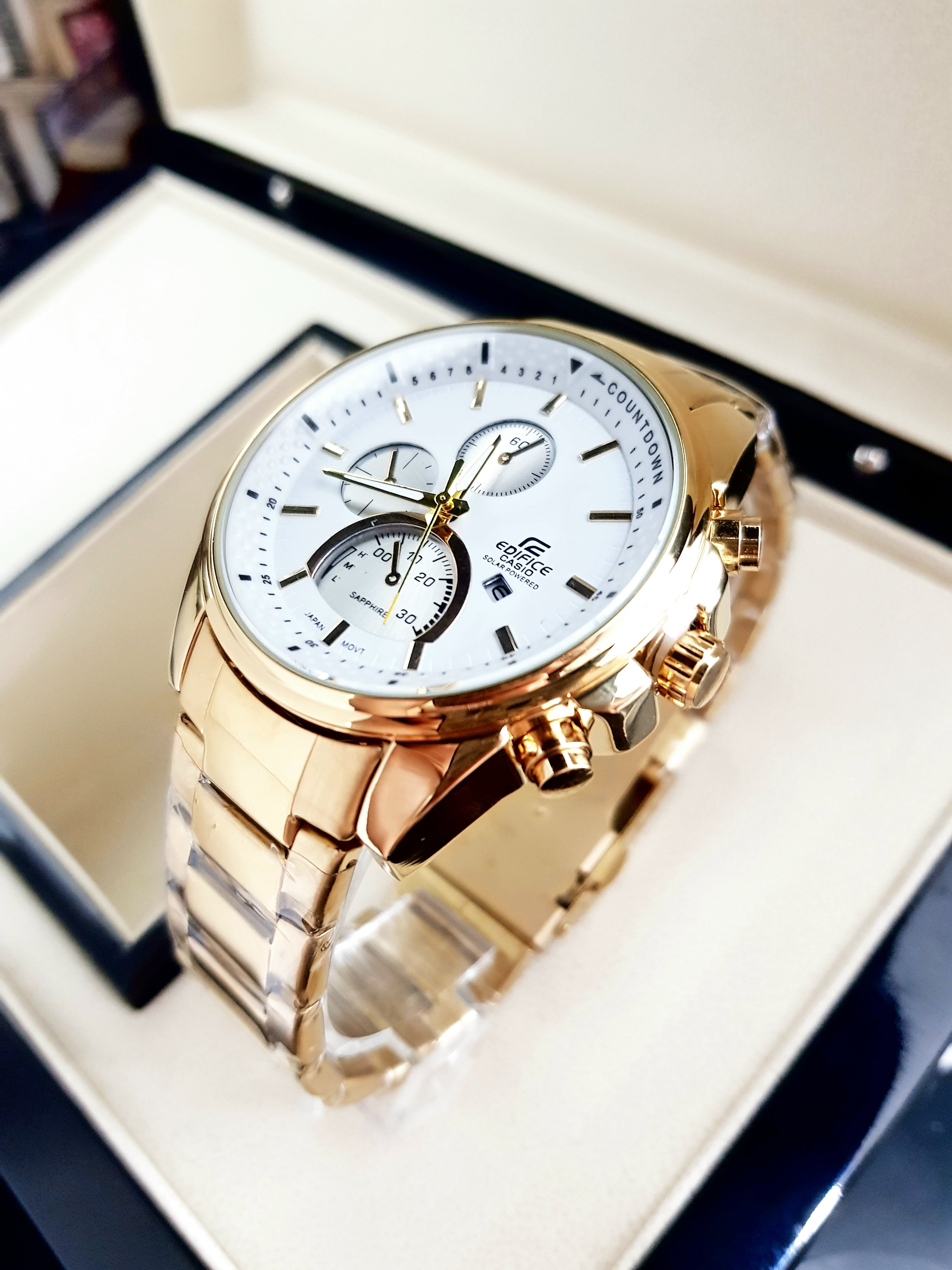 Casio Edifice Dorado Cara Blanca R74