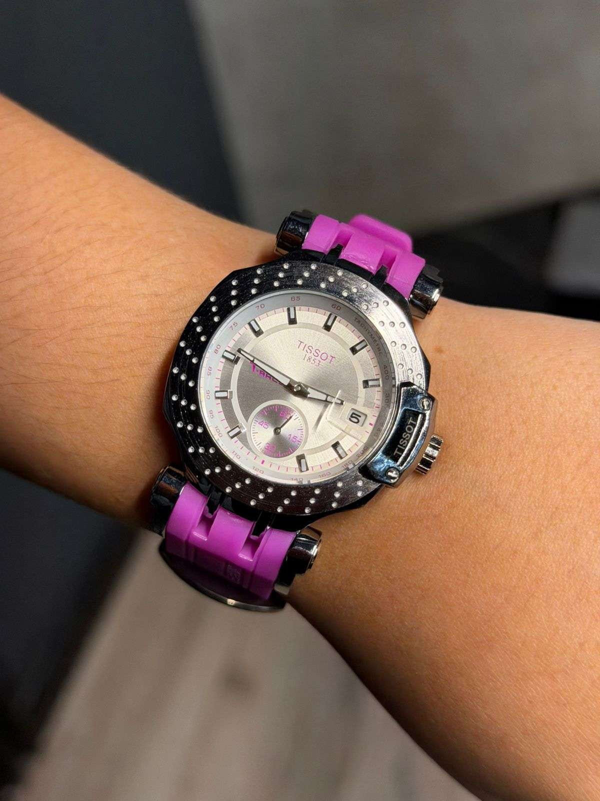 TSST MUJER TABLERO PLATEADO NEGRO GOMA ROSA